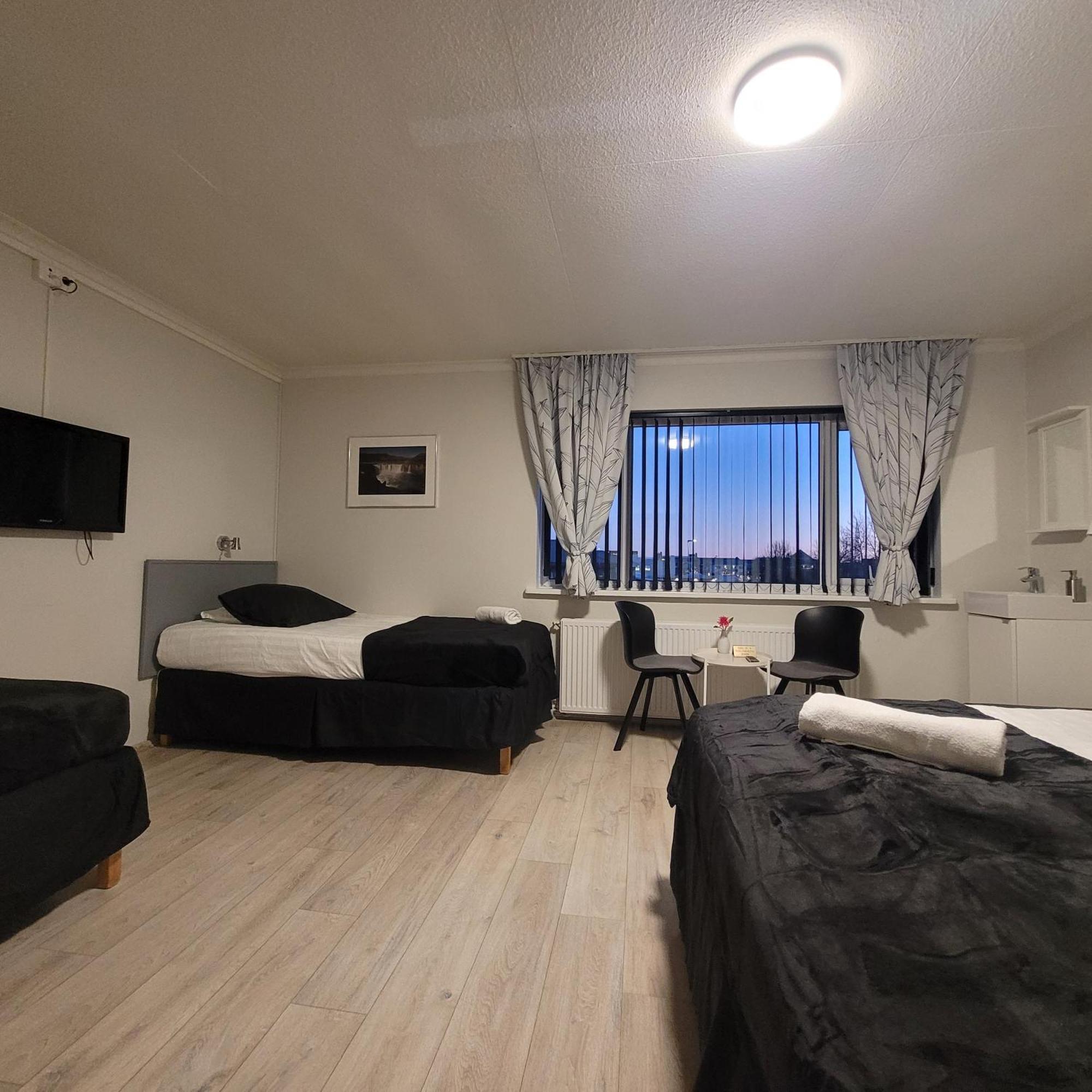 B&B Guesthouse - Bed And Breakfast Keflavik Centre المظهر الخارجي الصورة